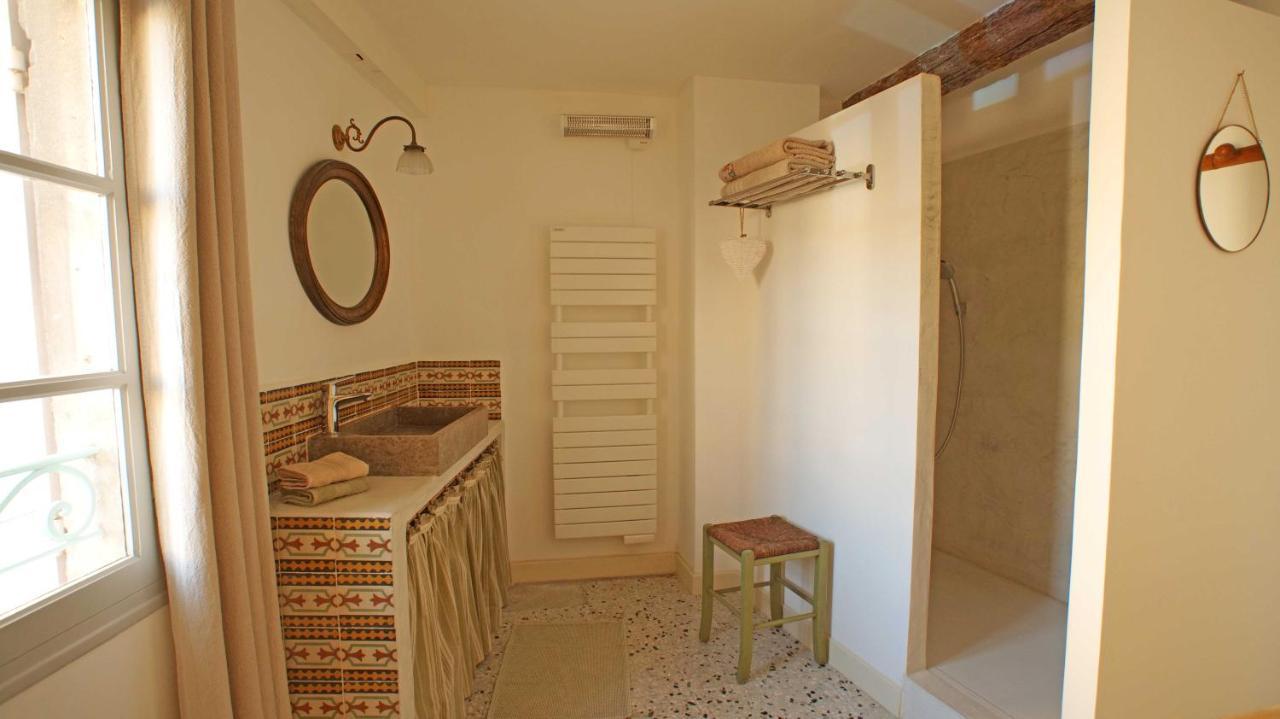 Au Coin De La Roquette Apartment Arles